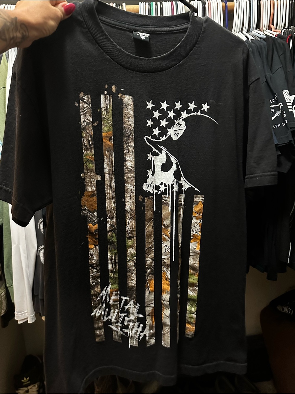Metal Mulisha Black Tee with White Skull & Camo Flag - Picture 2 of 4